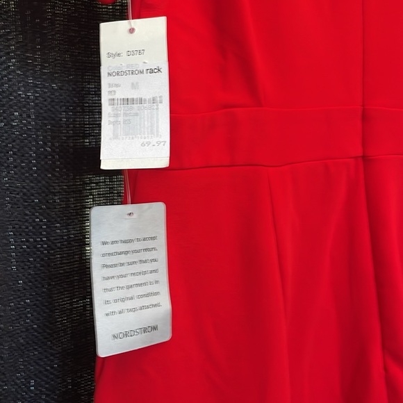 Beautiful Red jumpsuit from Nordstrom size M - Picture 8 of 9